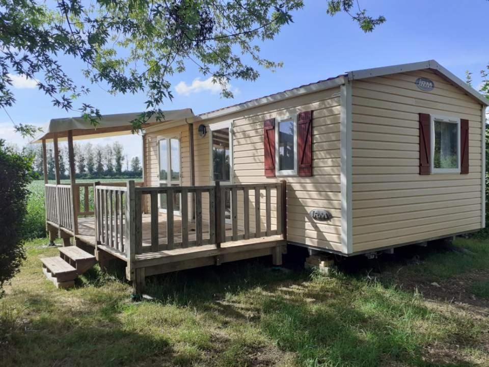 Camping Le Vallage Attigny Kültér fotó