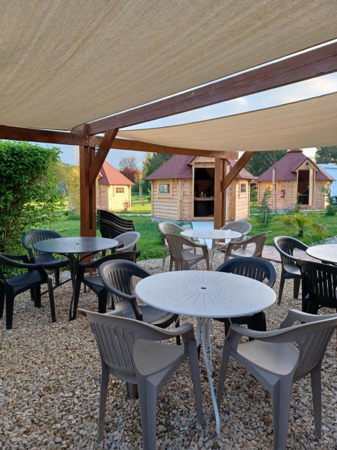 Camping Le Vallage Attigny Kültér fotó